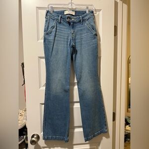 Hollister Blue Low-Rise Bootcut Jeans